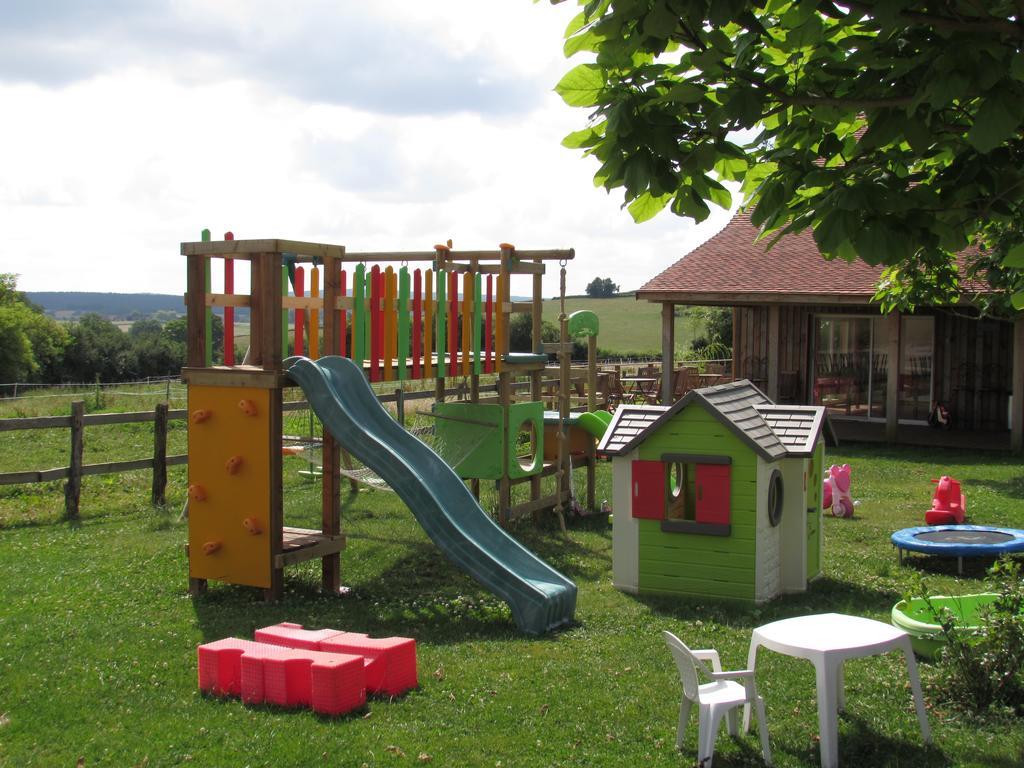 Le Trot'In Chair Bed and Breakfast Martigny-le-Comte Εξωτερικό φωτογραφία