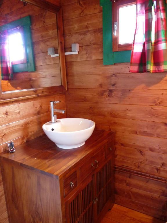 Le Trot'In Chair Bed and Breakfast Martigny-le-Comte Δωμάτιο φωτογραφία
