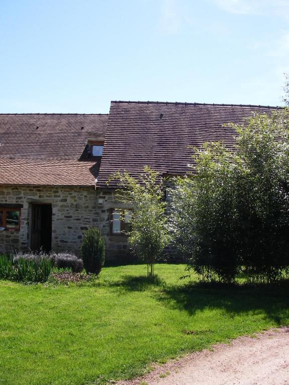 Le Trot'In Chair Bed and Breakfast Martigny-le-Comte Εξωτερικό φωτογραφία